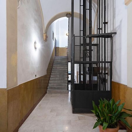 Lussuoso Appartamento Nel Cuore Del Centro Storico Bolonia Zewnętrze zdjęcie