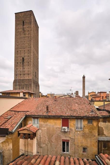 Lussuoso Appartamento Nel Cuore Del Centro Storico Bolonia Zewnętrze zdjęcie
